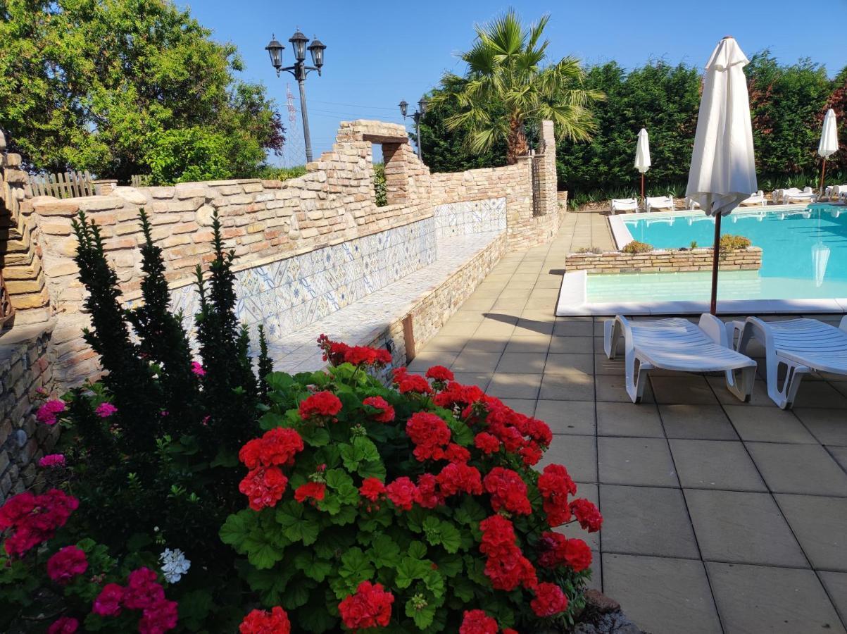 Villa Oscar Vasto Bagian luar foto