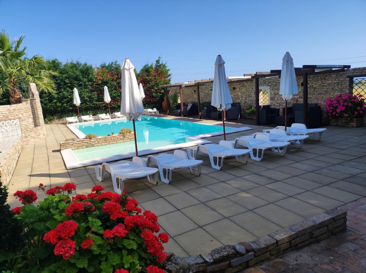 Villa Oscar Vasto Bagian luar foto